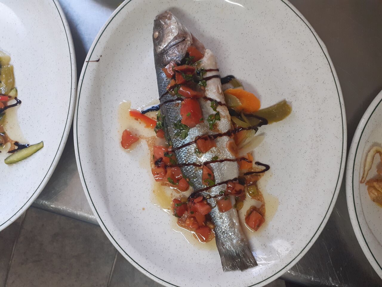 Lubina con verduritas