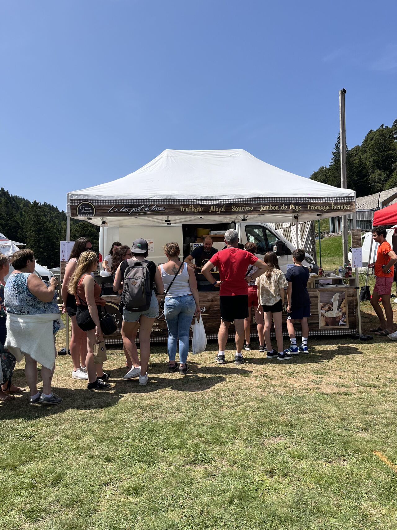 Présents sur les marchés locaux et divers évènements