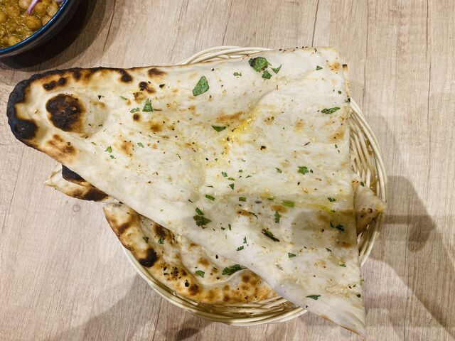 Knoblauch naan