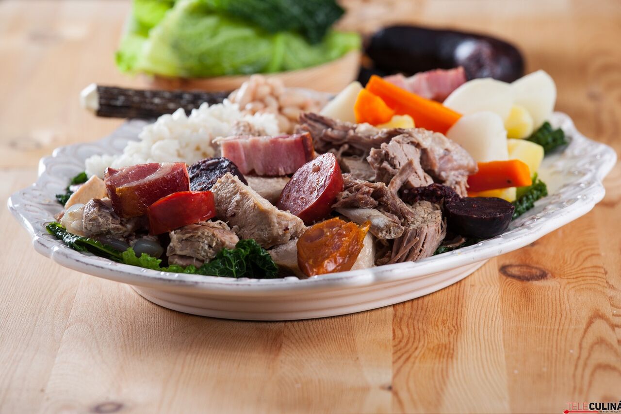 Produits Portugais, Poulet frites - Rôtisserie - Vente à emporter