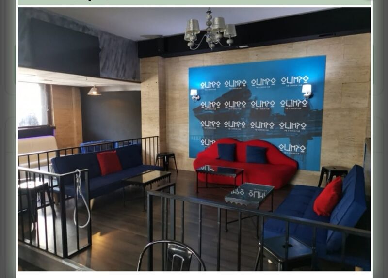 Salón para reuniones de empresa...