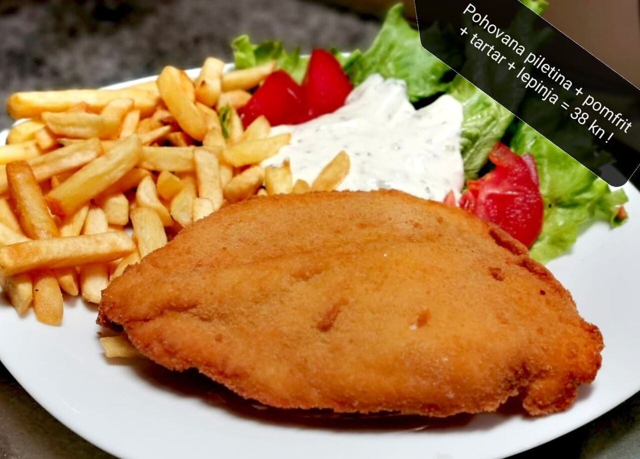 Delicious prepared daily meal in Porcellino Split!