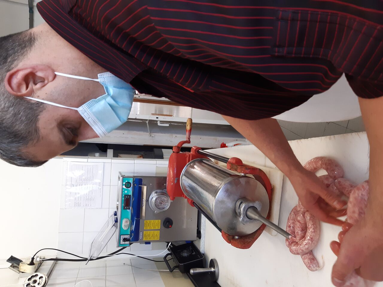 FABRICATION DE SAUCISSES