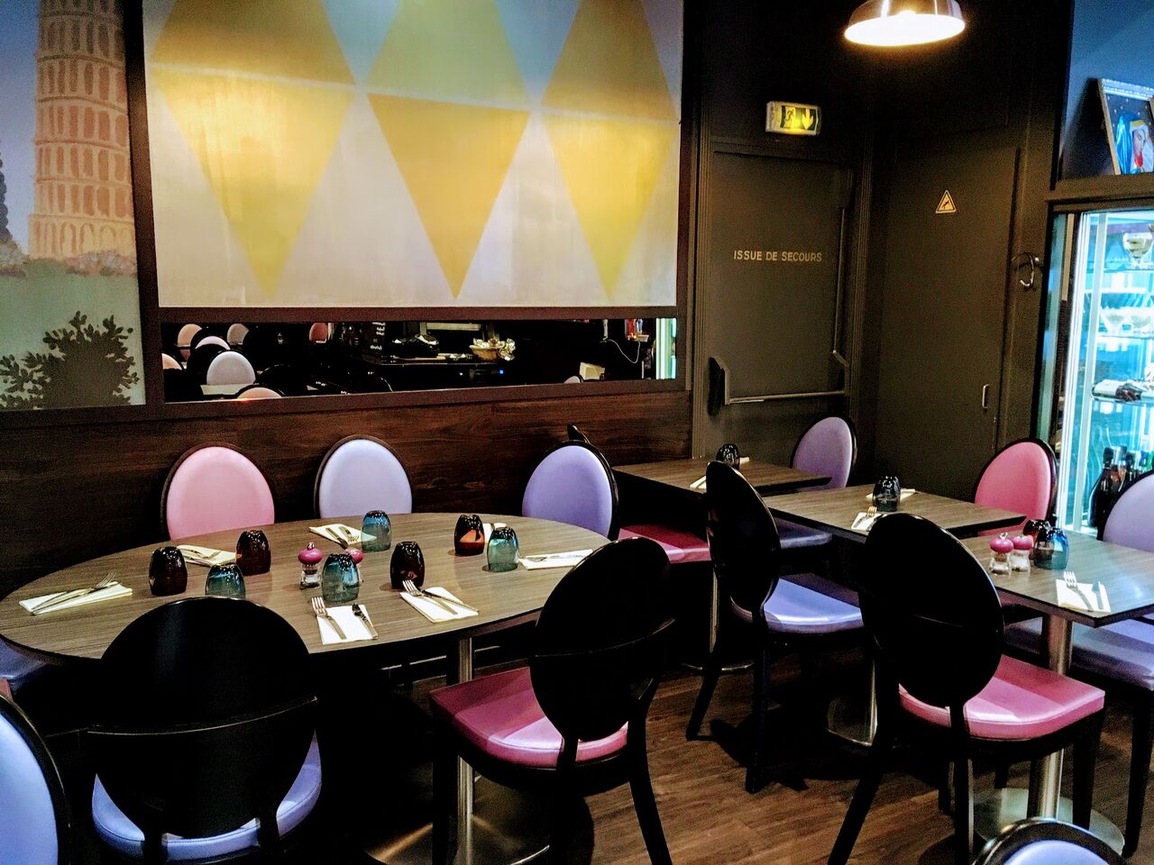 Notre salle toujours prête à vous accueillir dans une atmosphère chaleureuse