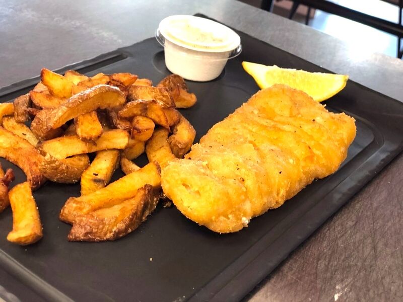 Fish and chips, sauce tartare