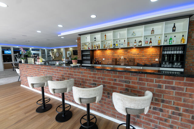 Die Bar