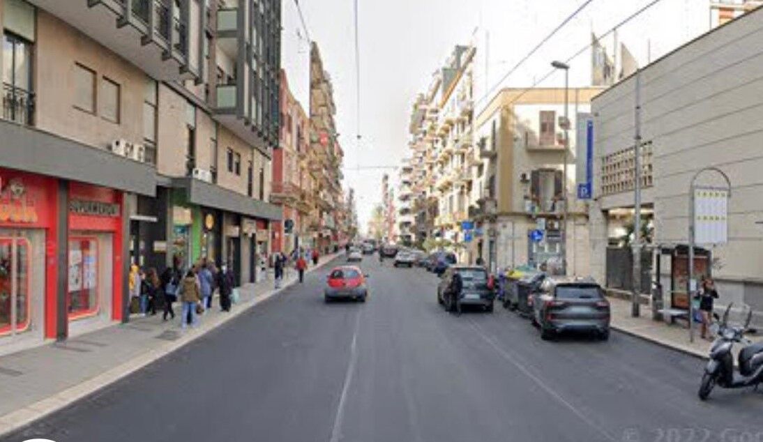 Shopping & fermata Bus 