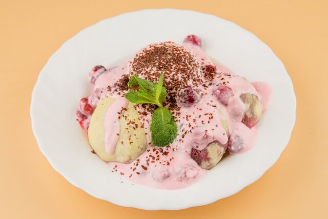 Gałuszki z wiśnią i czekoladą