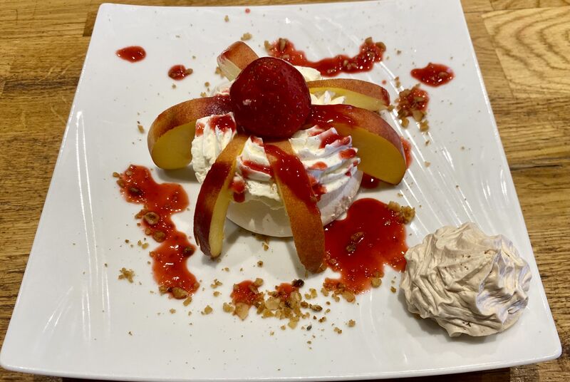 Pavlova aux fruits de saison