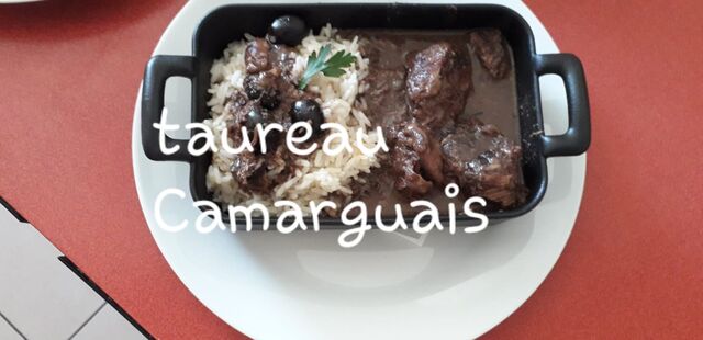 Nous vous avons proposé :
Taureau à la Gardianne