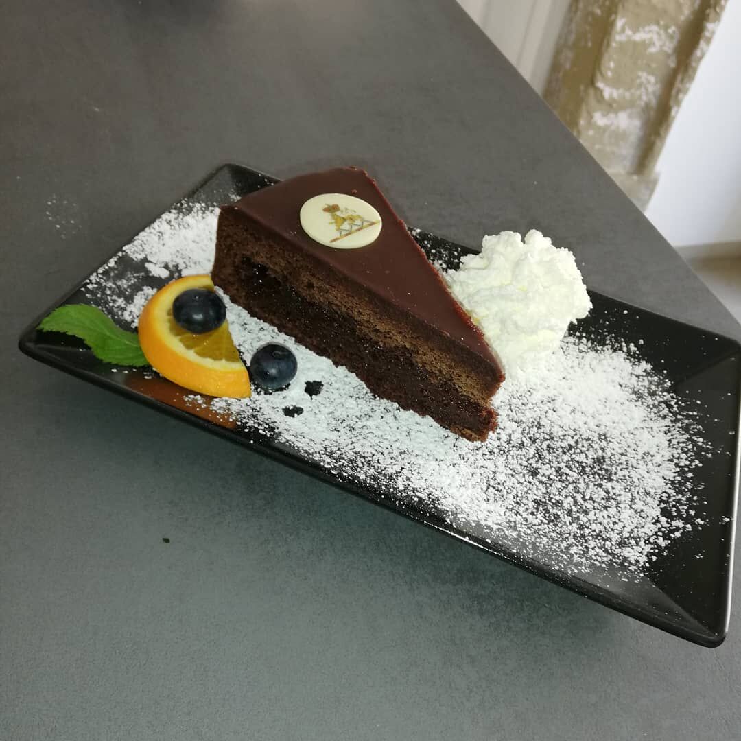 Österr. Sachertorte