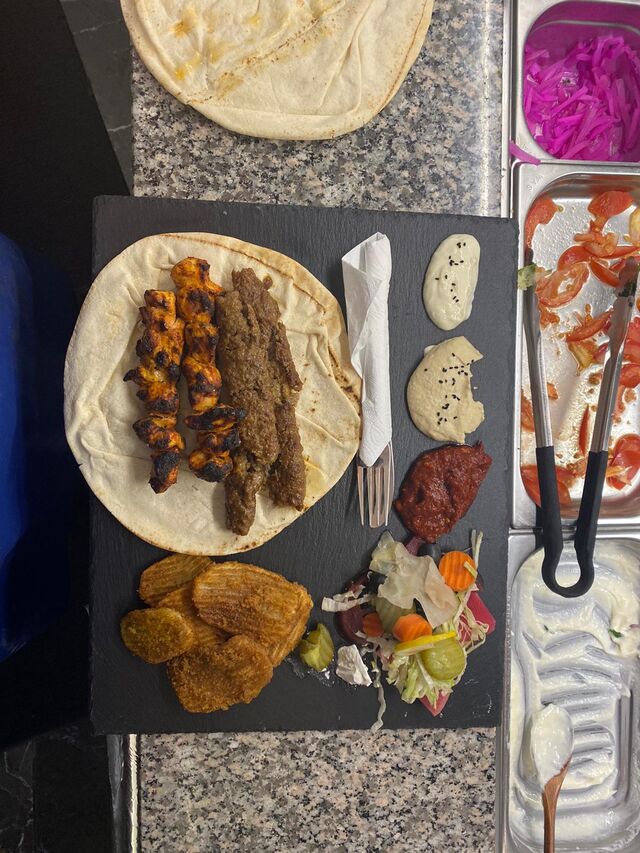 Gegrillter Kebab & Hühnchen-Kebab (Shish)?