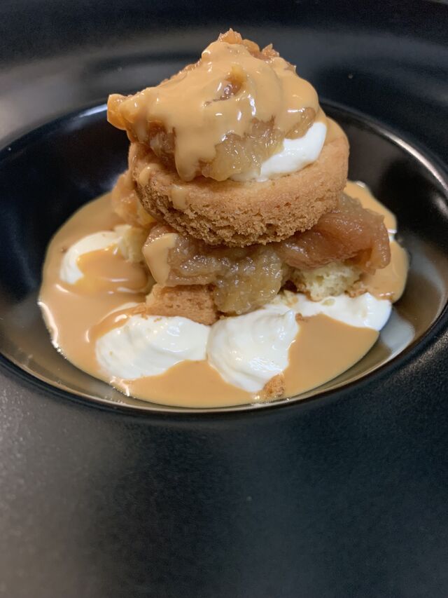 Le Tiramisu aux Pommes, Sablés Breton et Caramel Beurre Salé
