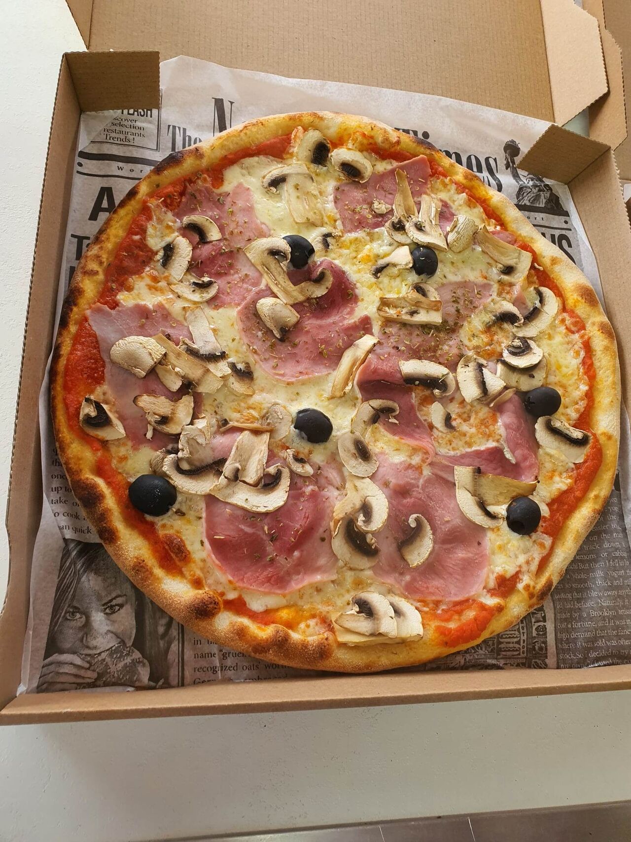 Pizza Regina