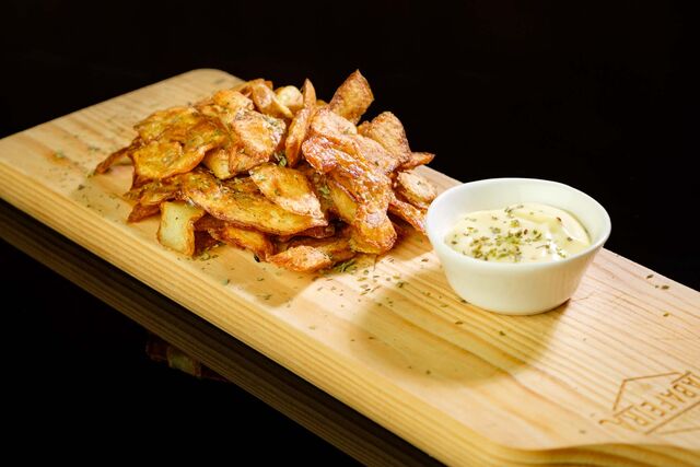 Cascas de batata com maionese do chefe 