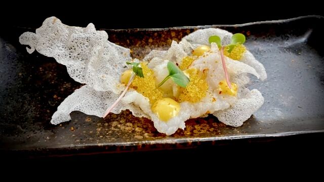 Pa de gambes amb tobiko i shichimi