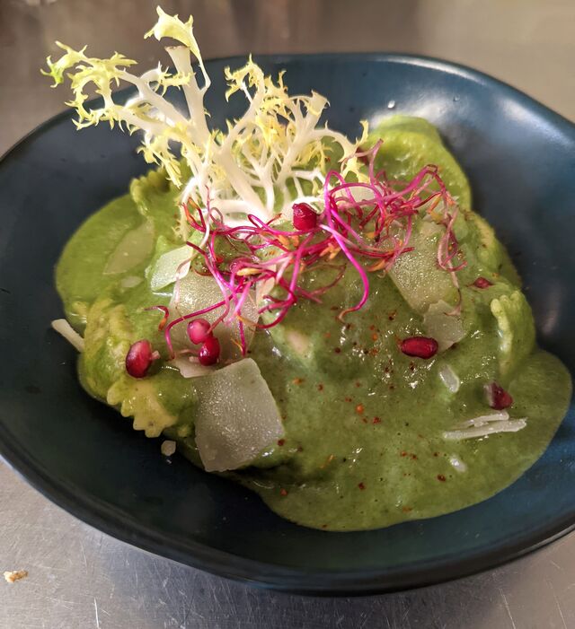 AGNOLOTTI A LA VIANDE, CREME AUX EPINARDS