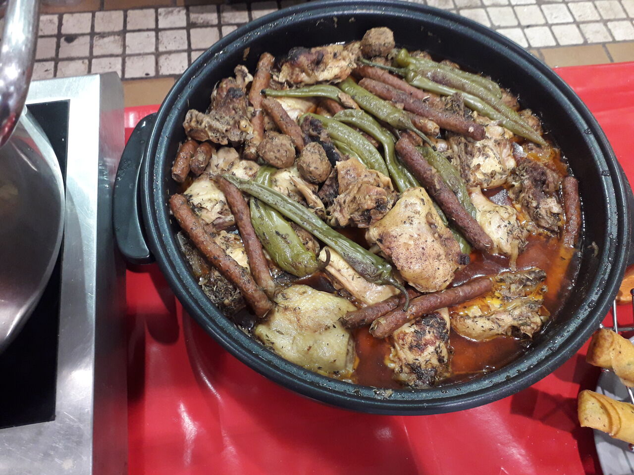 Agneau, poulet , boulettes et merguez