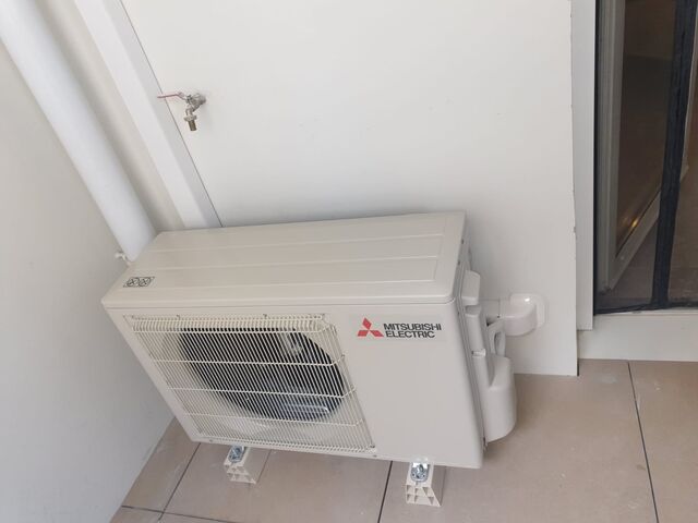 MOTEUR EXTÉRIEUR MITSUBISHI 