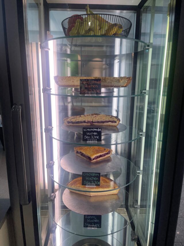 Wechselnde Kuchenangebote von der Bäckerei Martin 