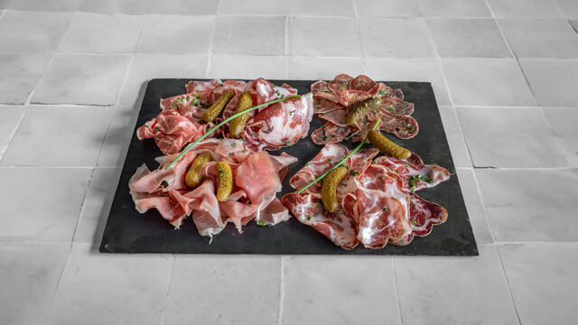 La planche de charcuterie