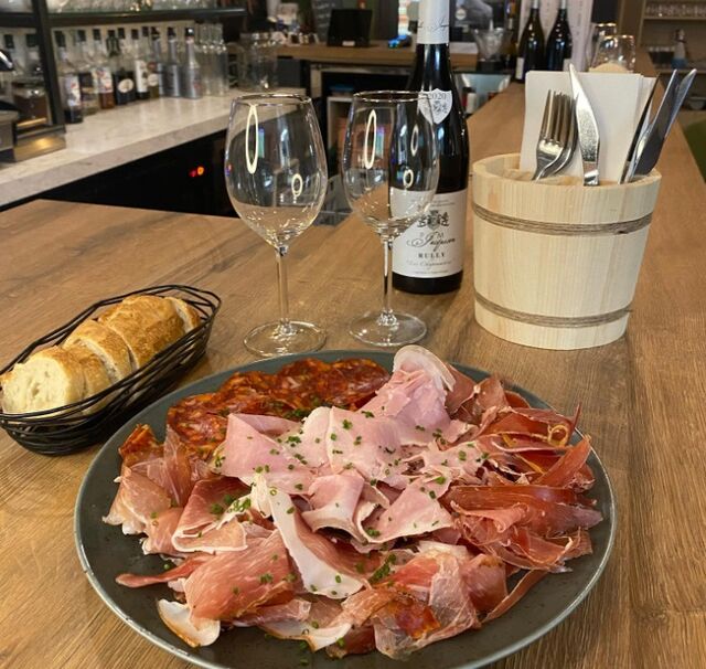 PLANCHETTE DE CHARCUTERIE