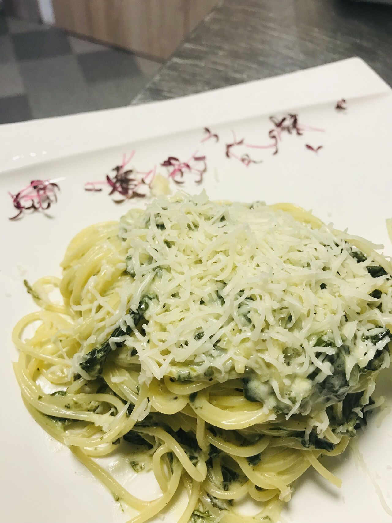Pasta z medved. cesnakom