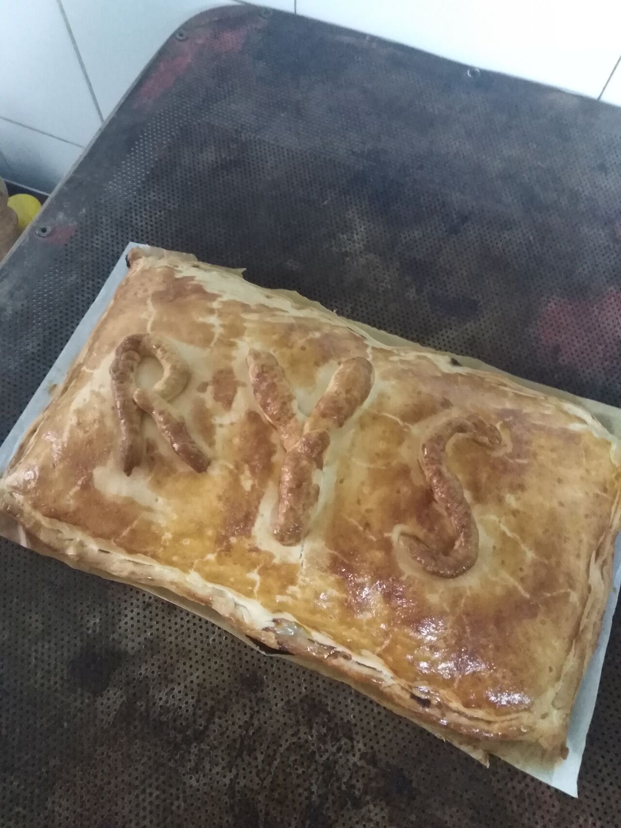 Empanadas buenísimas de todo tipo de carnes, pescados y mariscos caseras, ven a probarlas