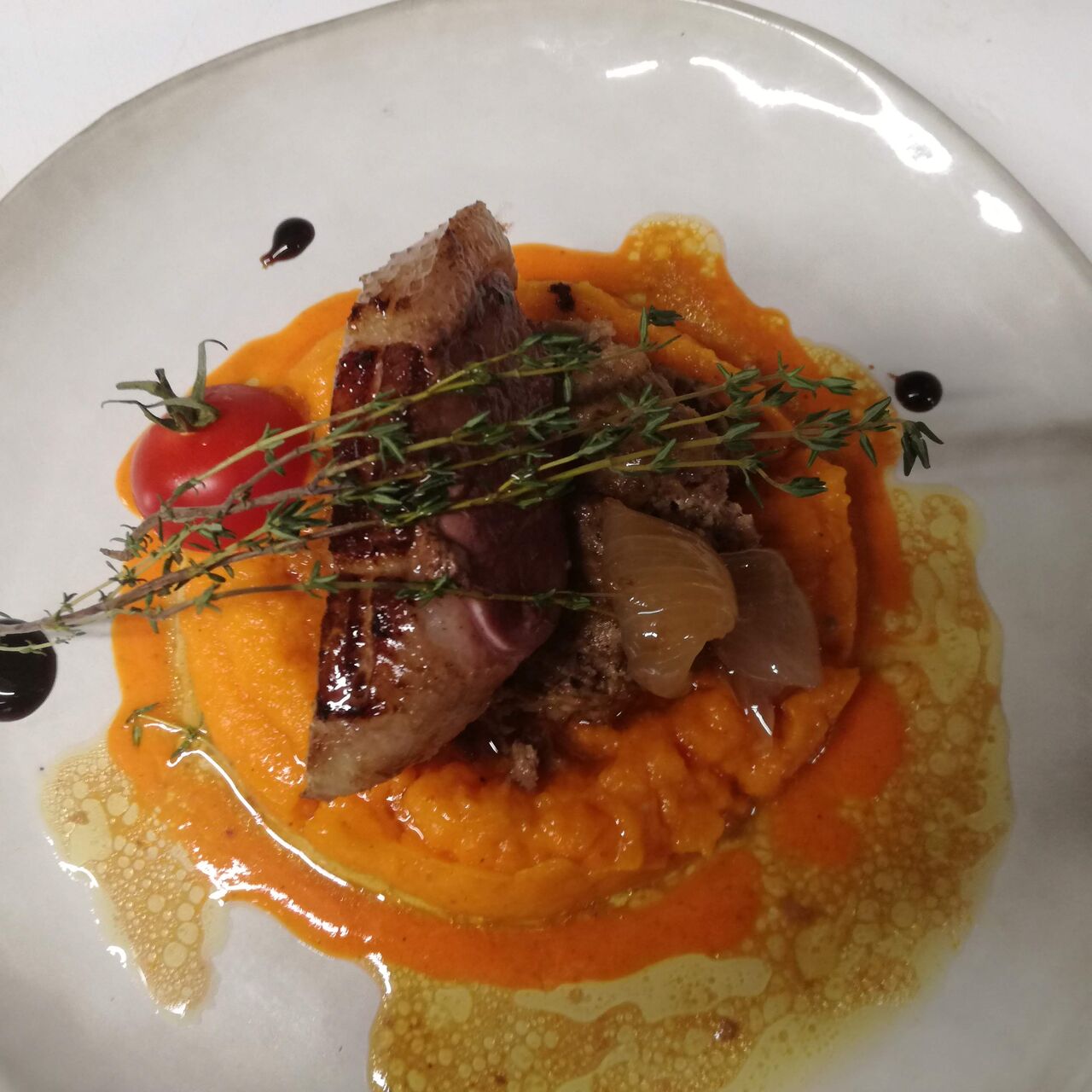 FOIE GRAS SUR MASH DE PATATE DOUCE