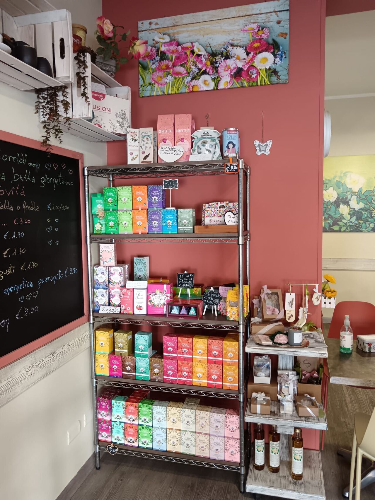 Vasta scelta di tisane ed infusi