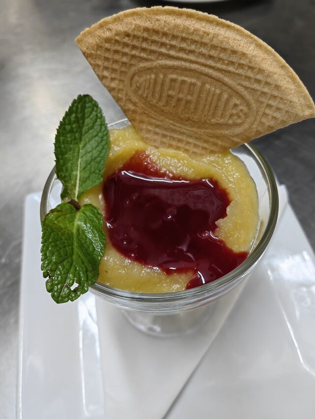 compote de pommes au colis de fruits rouge
