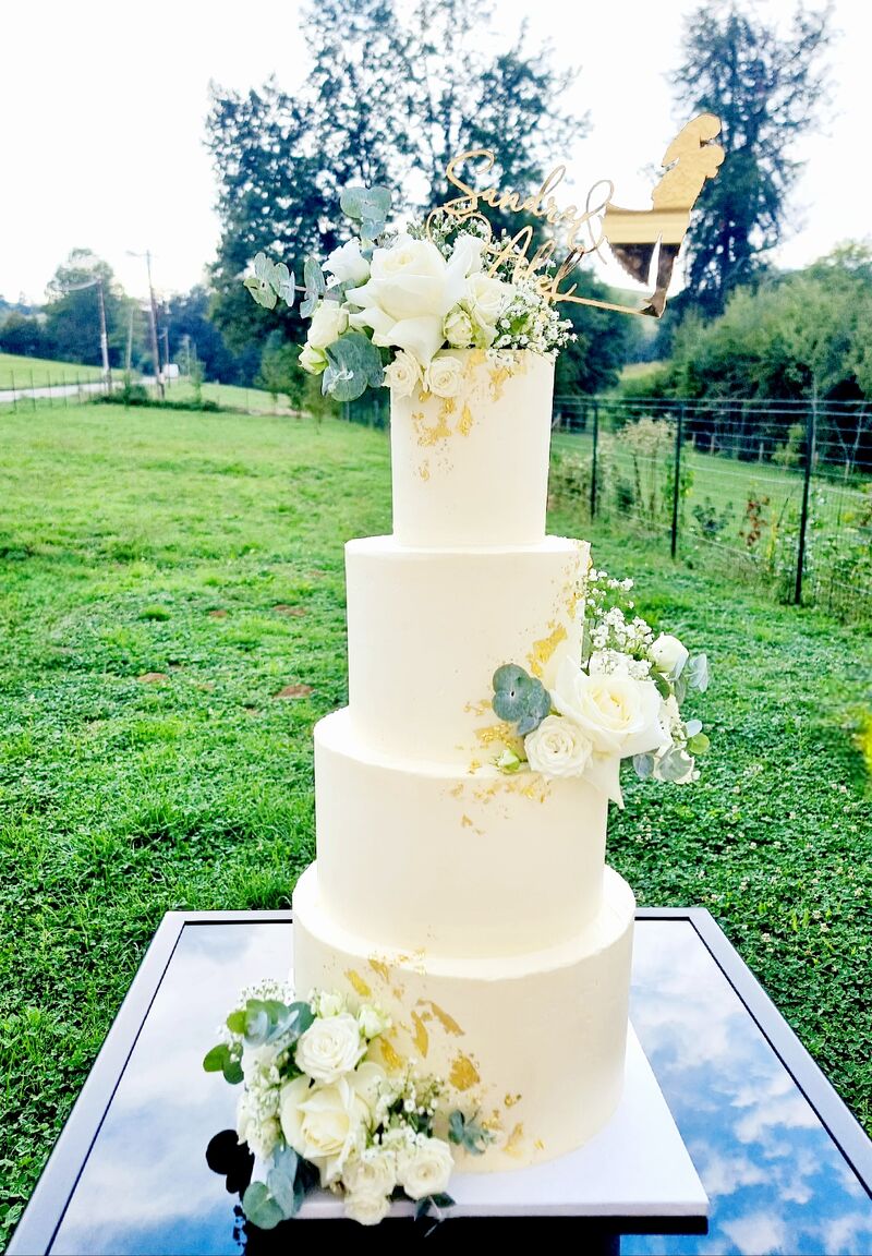 Wedding cake avec fleurs naturels 