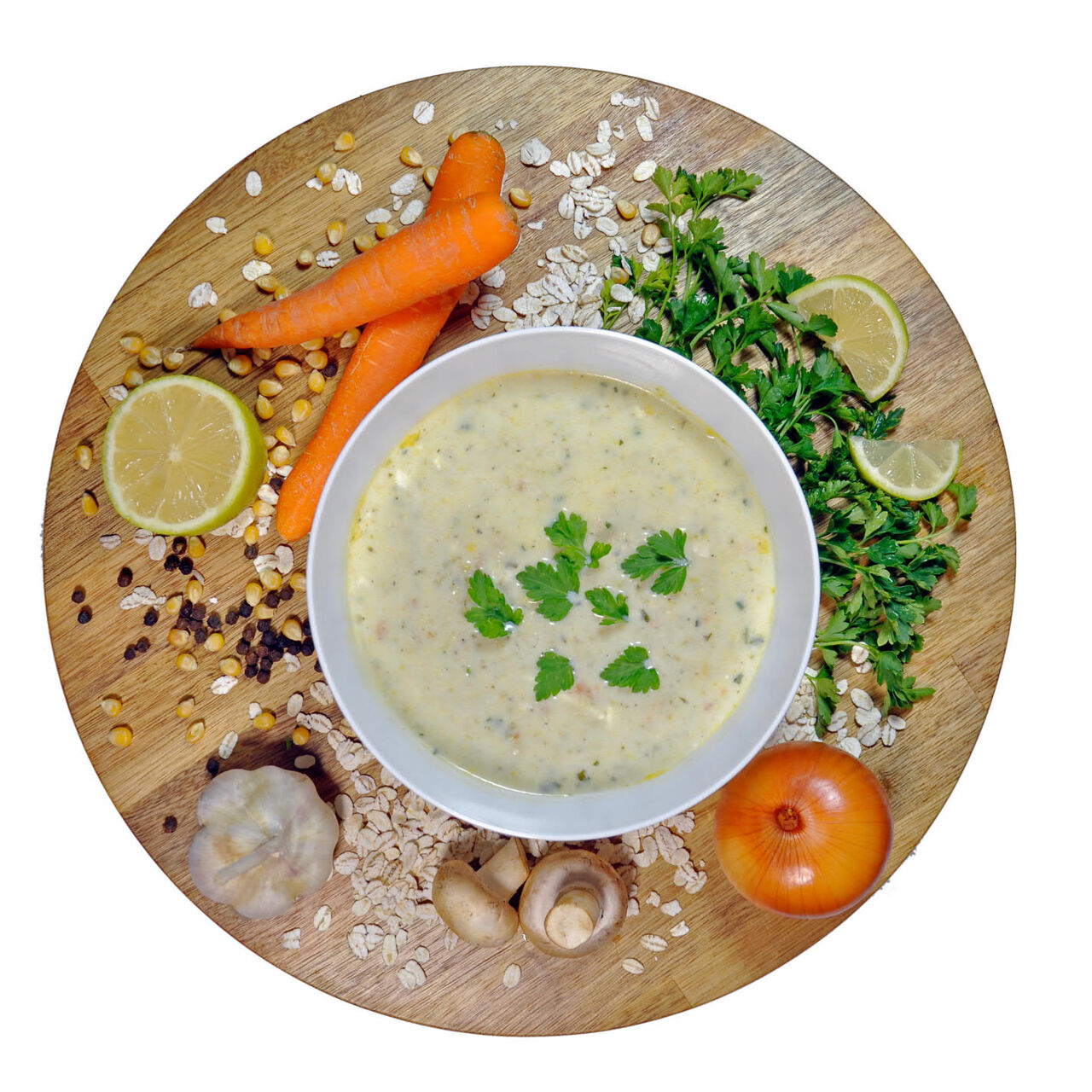 MINESTRONE
Latte, carote, orzo, sale, pepe, funghi