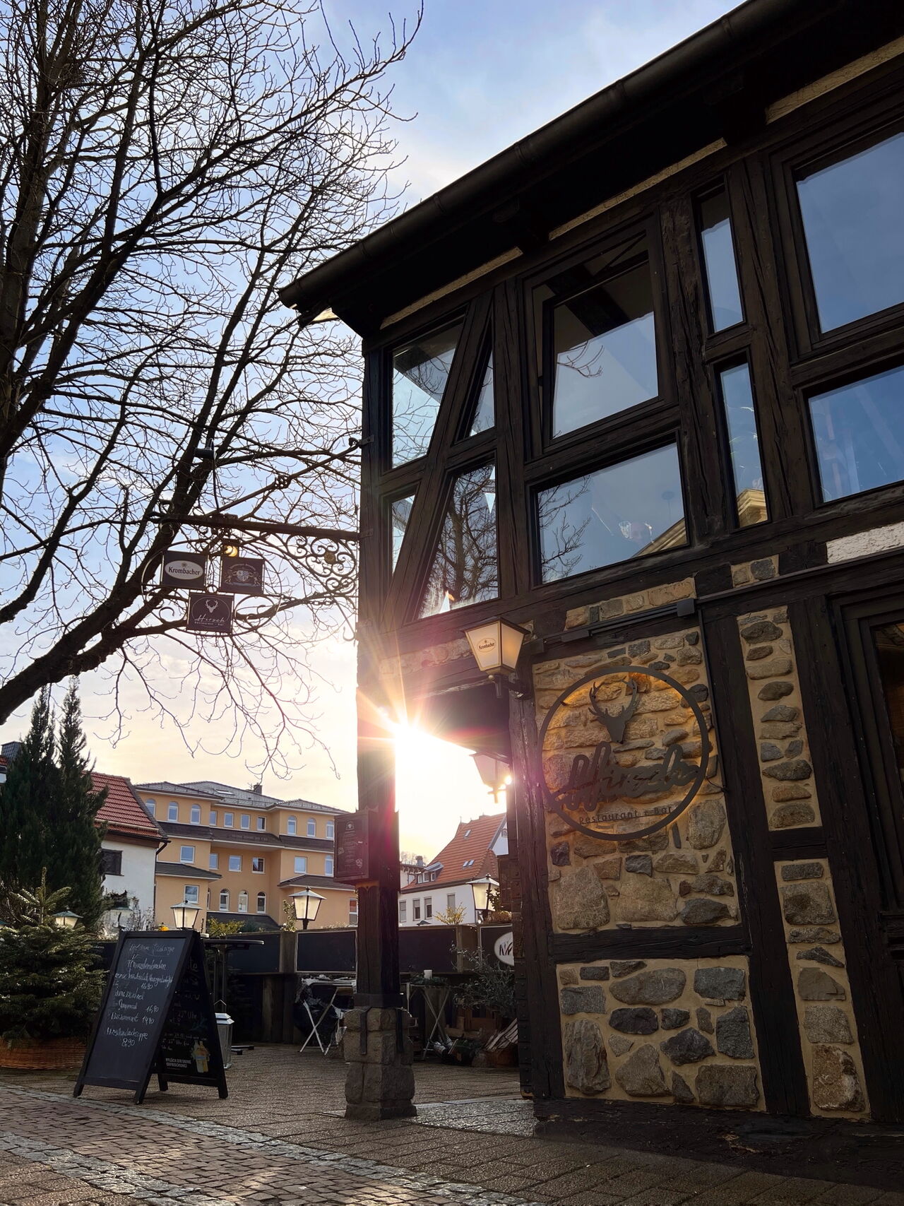 Willkommen im Hirsch!