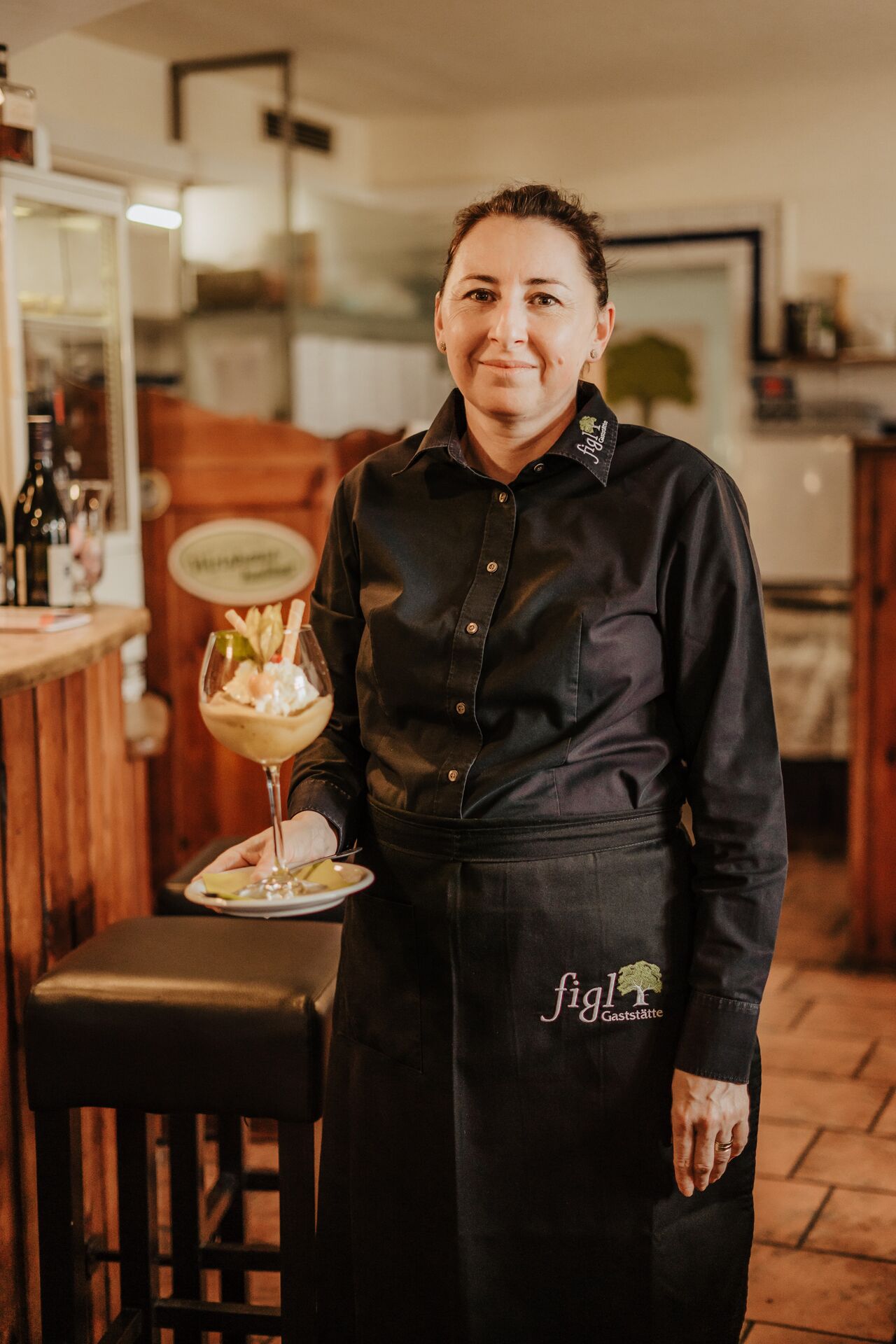 Restaurantfachfrau - Monica Clapa 