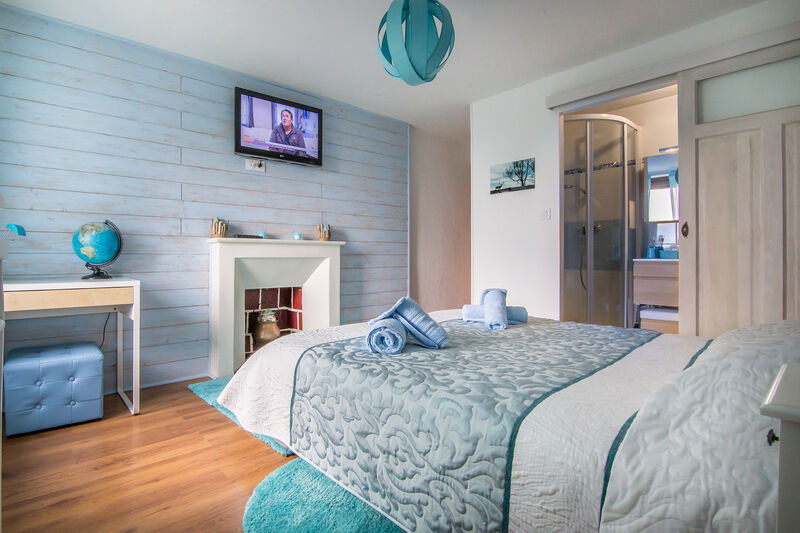 chambre Belledonne et sa salle d'eau