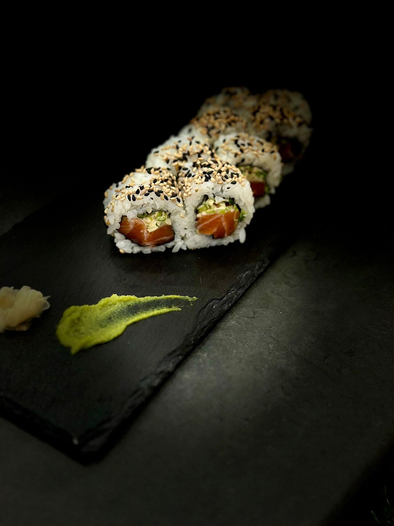 Spice Salmon Roll