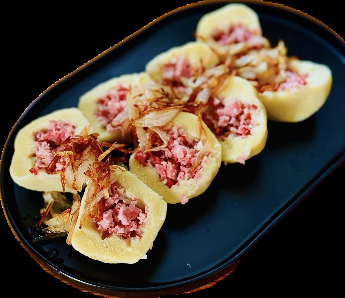 Bramborový knedlík plněný uzeným masem / 400g / 72,-Kč