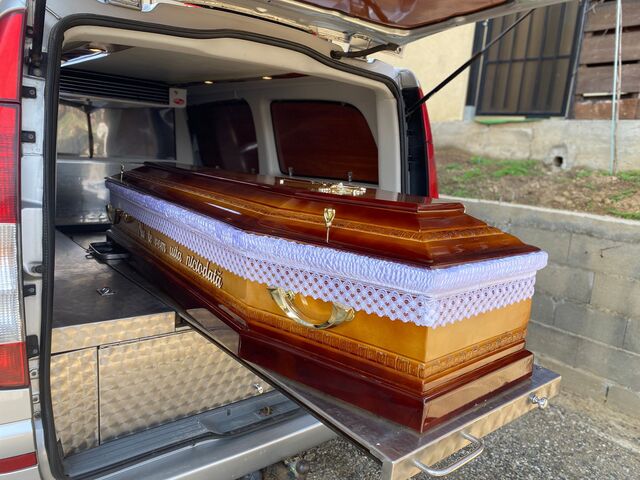 Auto speciale funerare