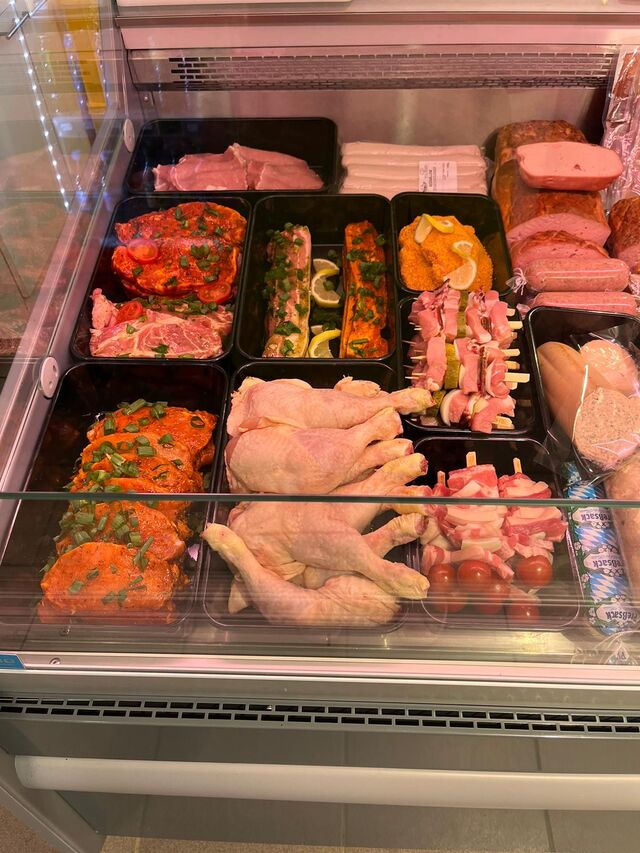 Wurst und Fleischwaren von der Metzgerei Engelhardt in Langerringen 