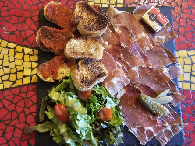 Tapas Pan Con Tomate