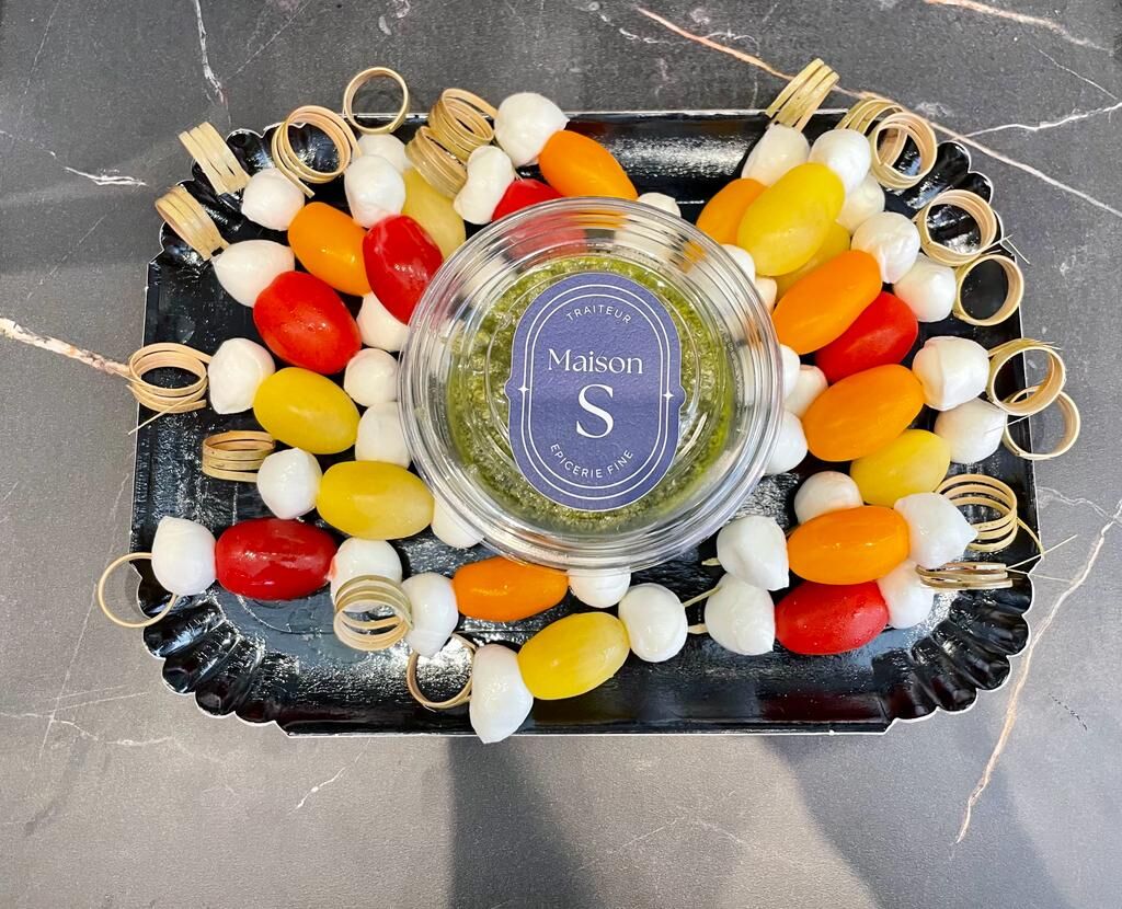 Brochettes tomates mozzarella au pesto