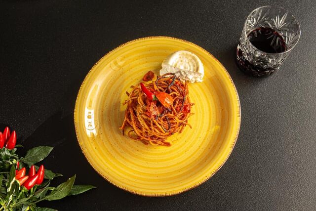 Il piatto più cattivo e spietato del nostro menu, l'Assassina: un piatto invitante che mostra il suo caratteraccio.