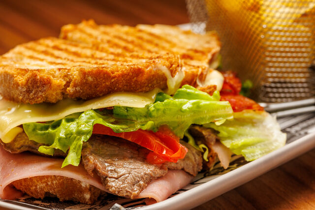 Prego no pão à Parque