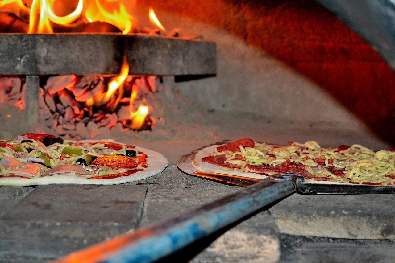 Pizza la cuptor