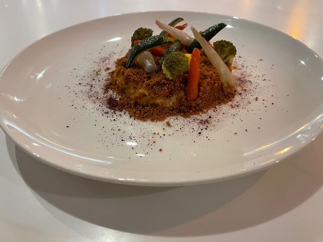 Ensalada de pimientos asados con ventresca de atún 