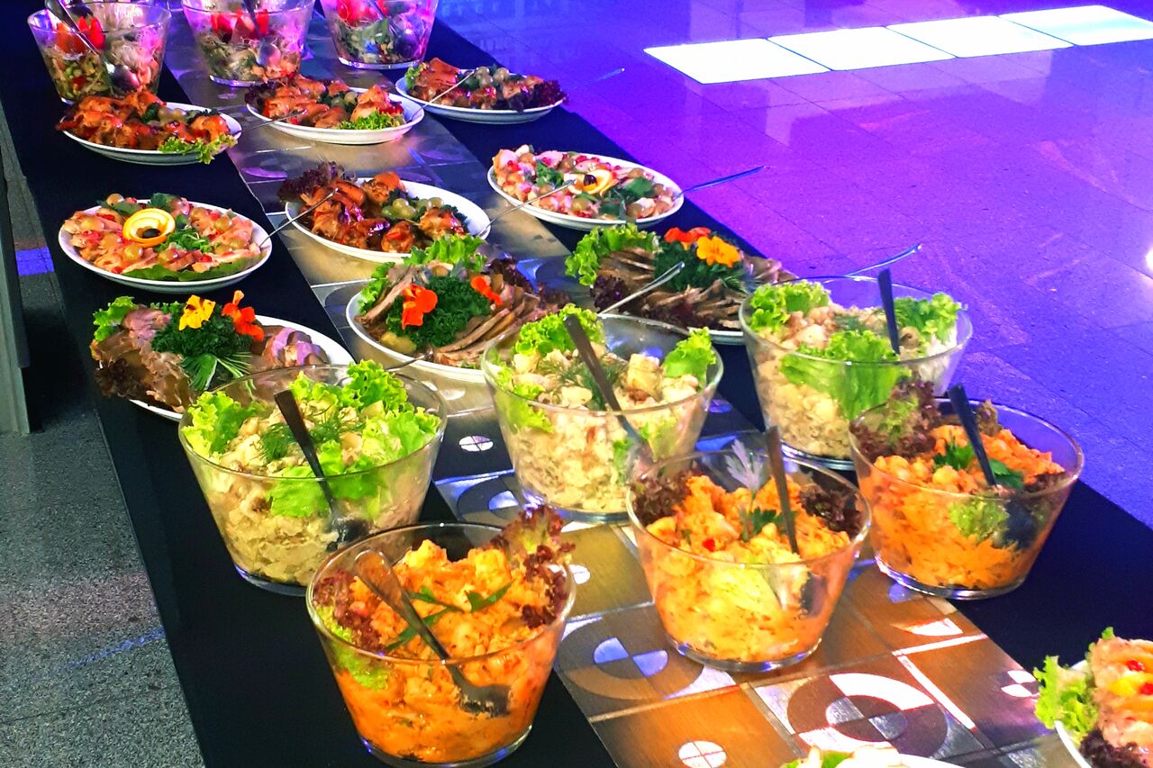 Imprezy okolicznościowe... Catering :)