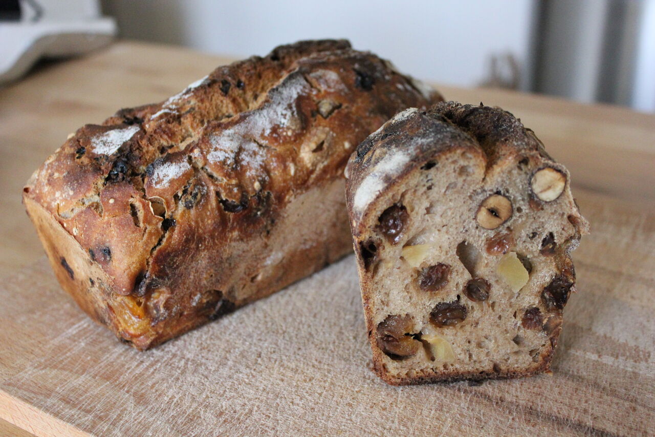 Pain aux fruits
