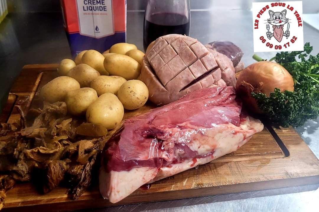 Magret de canard sauce aux cèpes, écrasée de pommes de terre