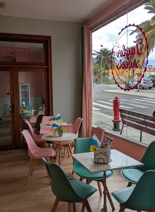 Imagina estar sentad@ disfrutando de un dulce artesanal acompañado de un café de especialidad...